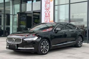 S90新能源 沃爾沃 T8插電式混合動(dòng)力 四驅(qū)長(zhǎng)續(xù)航智逸豪華版