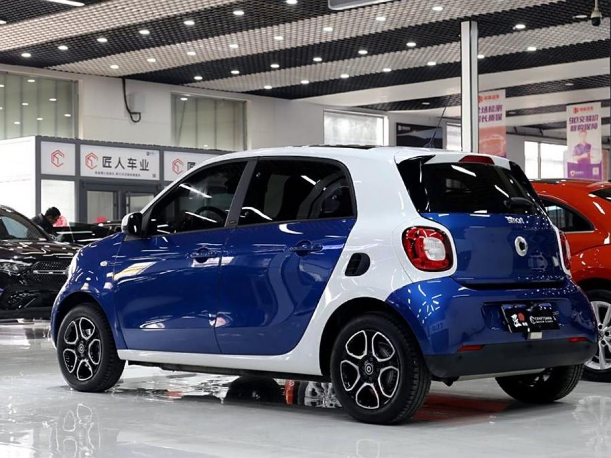 smart forfour  2018款 0.9T 66千瓦先鋒版圖片