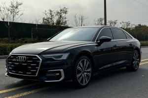 奥迪A6L 奥迪 改款 45 TFSI quattro 臻选动感型