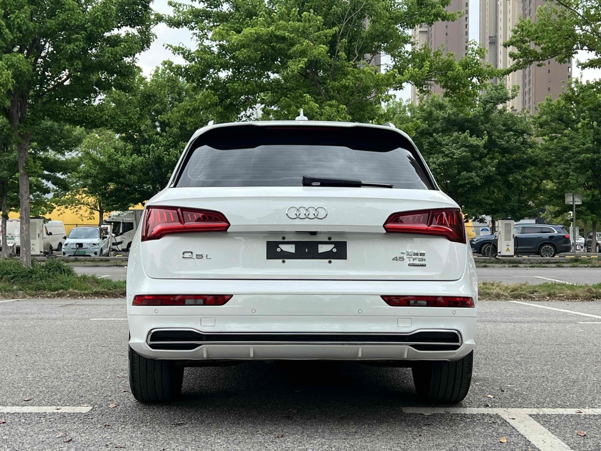 奧迪 奧迪Q5L  2020款 45 TFSI 尊享時尚型圖片