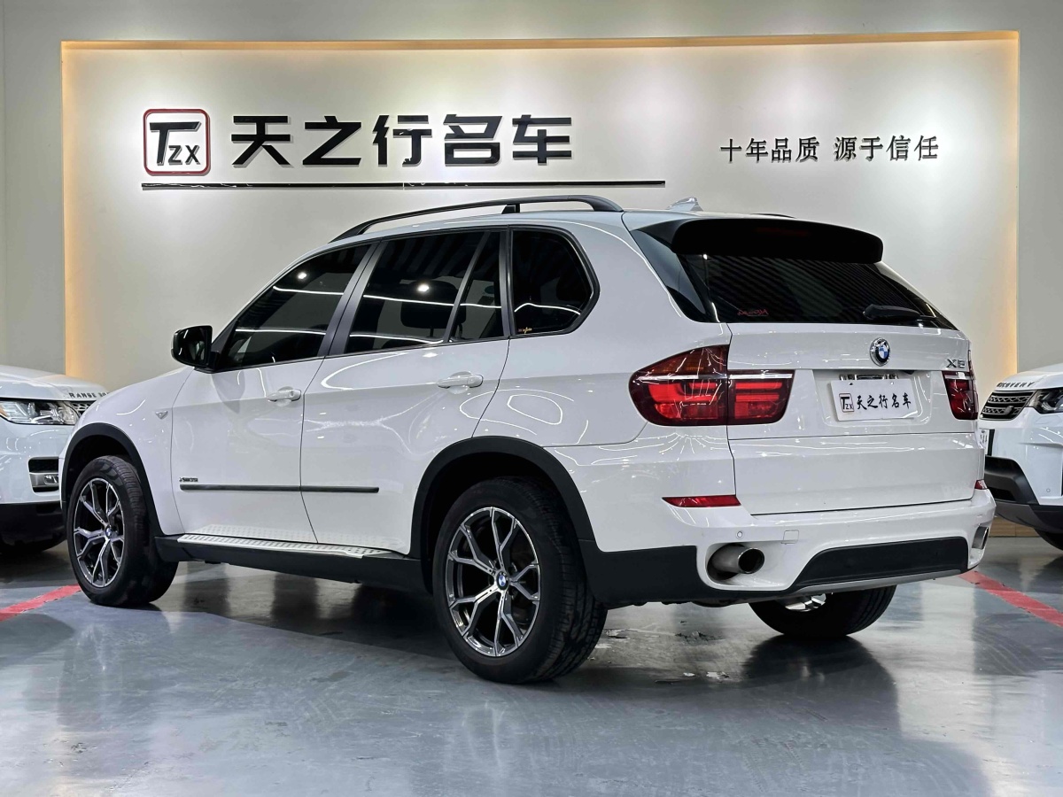 寶馬 寶馬X5  2013款 xDrive35i 領(lǐng)先型圖片