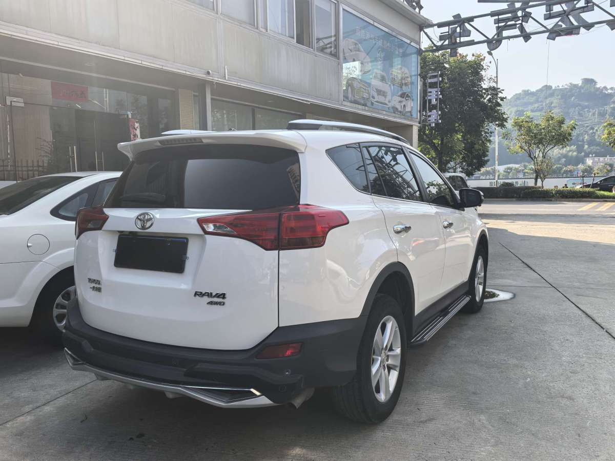 2014年03月豐田 RAV4榮放  2013款 2.5L 自動四驅(qū)精英版