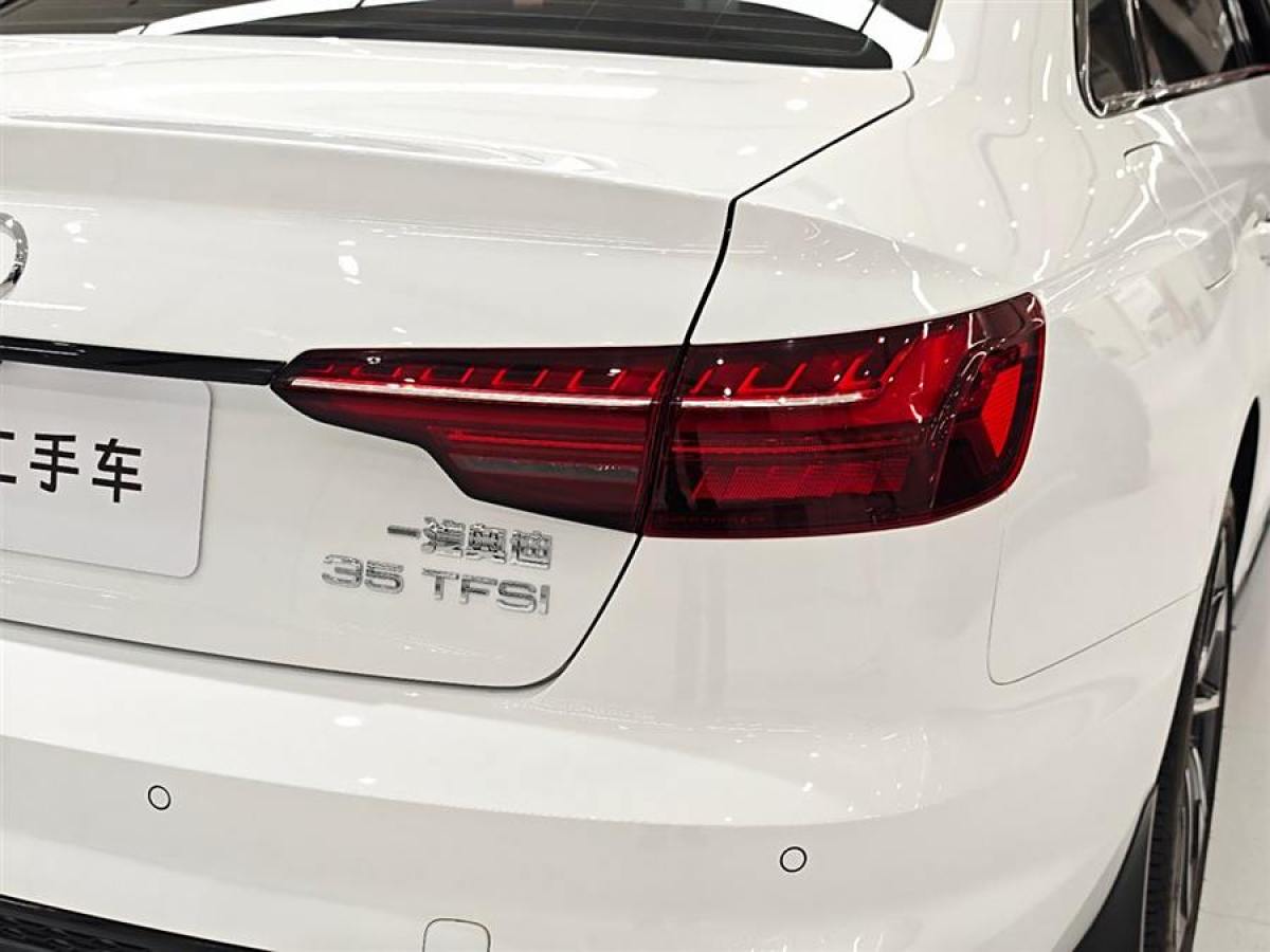 奧迪 奧迪A4L  2023款 40 TFSI 豪華動感型圖片