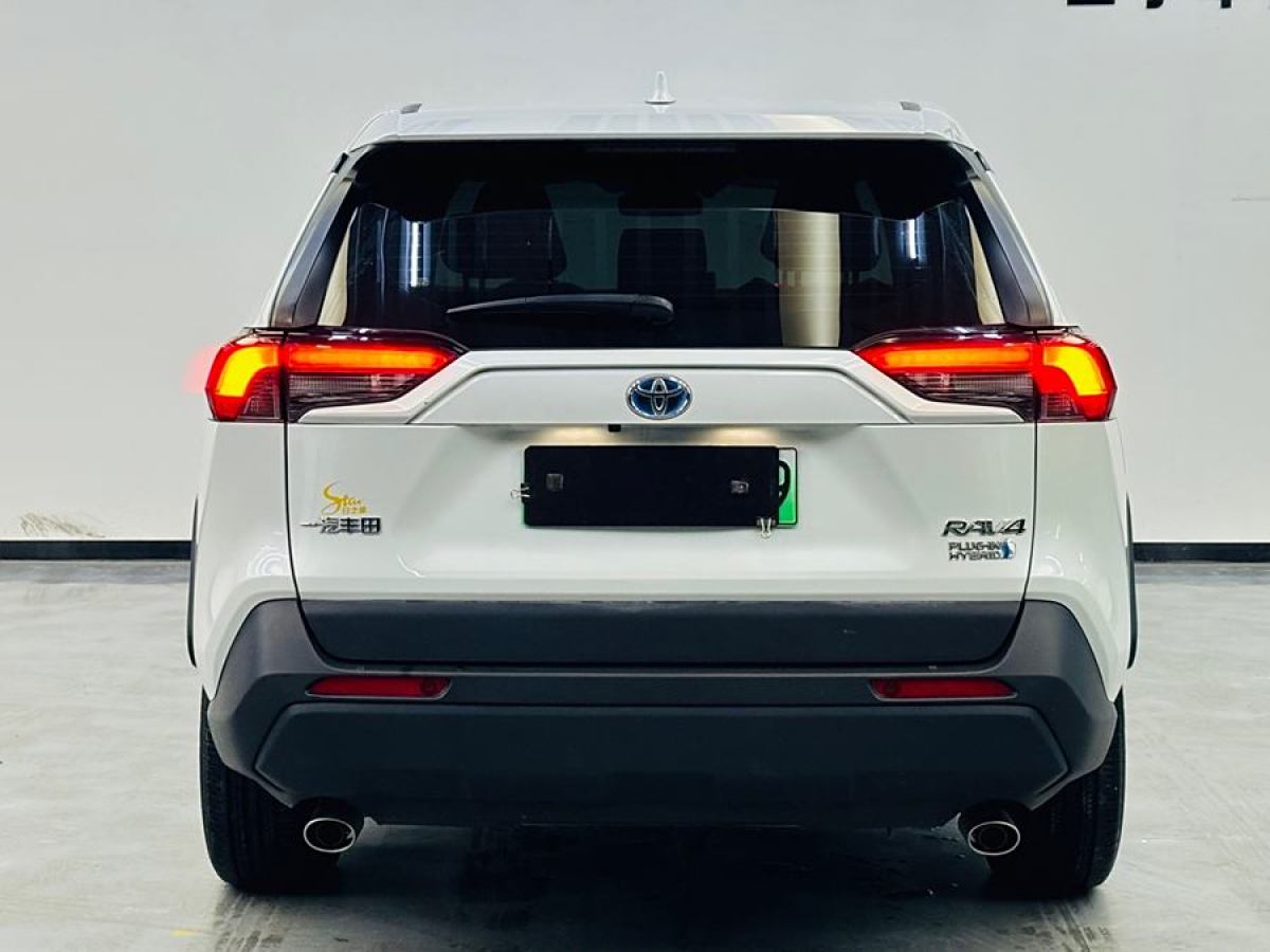 豐田 RAV4榮放雙擎E+  2021款 2.5L 兩驅(qū)都市Pro圖片