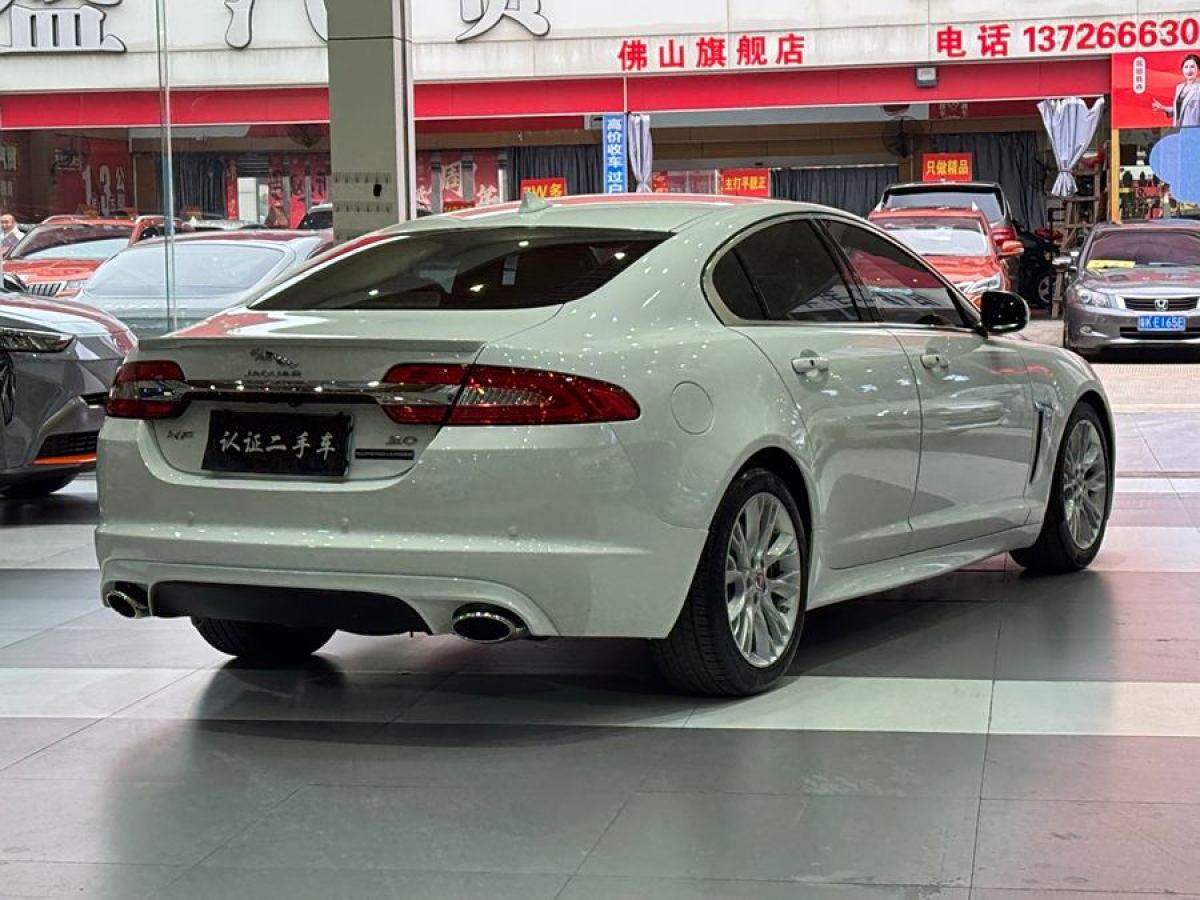 2014年8月捷豹 XF  2015款 XF 3.0 SC R-Sport 奢華版