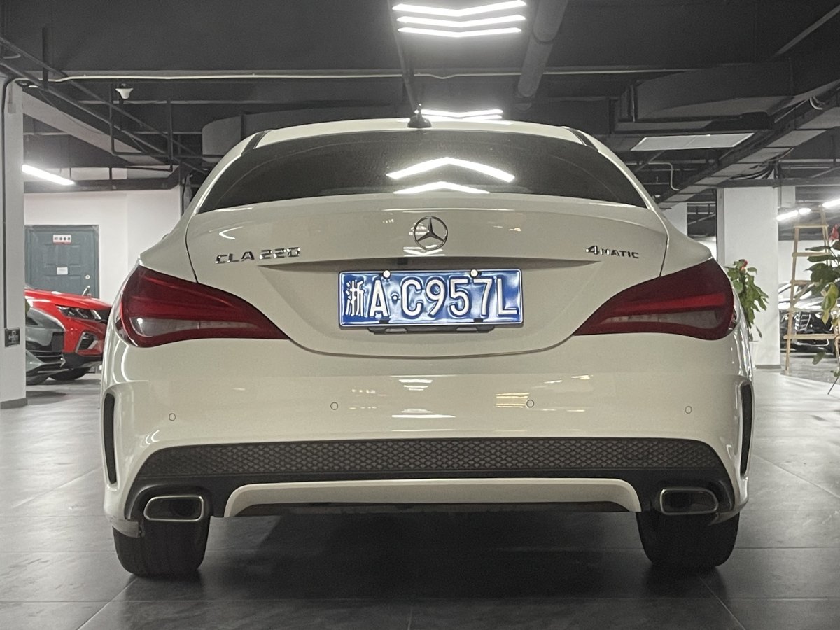 2015年8月奔馳 奔馳CLA級  2016款 改款 CLA 220 4MATIC