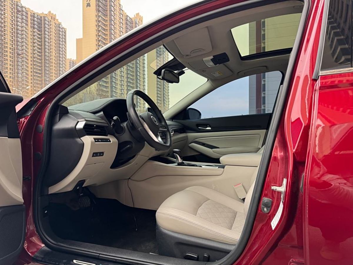 日產(chǎn) 天籟  2019款 2.0T XV 智尊版圖片