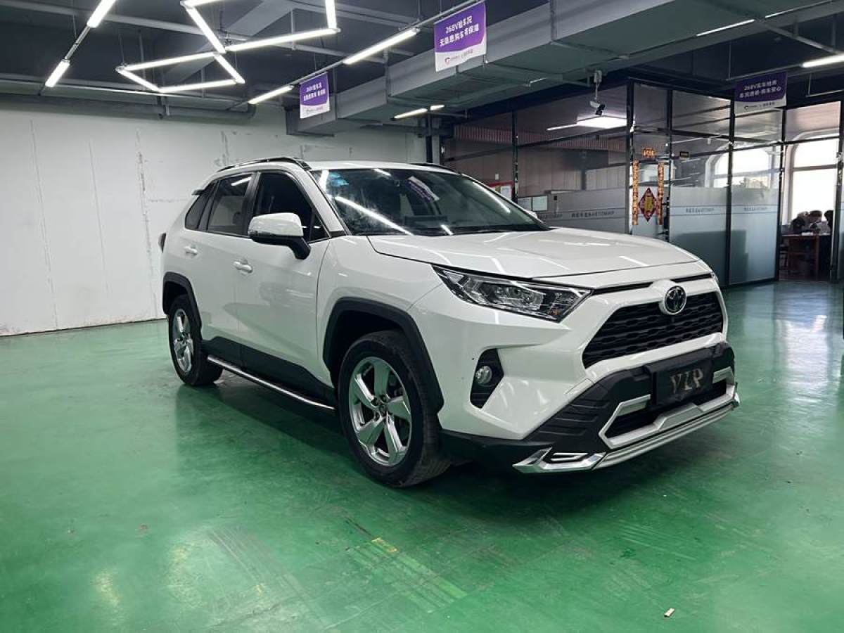 豐田 RAV4榮放  2020款 2.0L CVT四驅(qū)風(fēng)尚PLUS版圖片