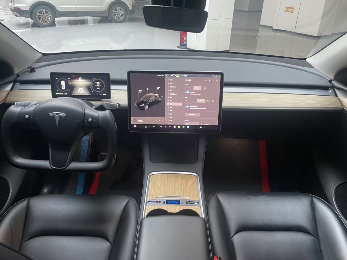 特斯拉 Model Y  2022款 改款 長(zhǎng)續(xù)航全輪驅(qū)動(dòng)版圖片