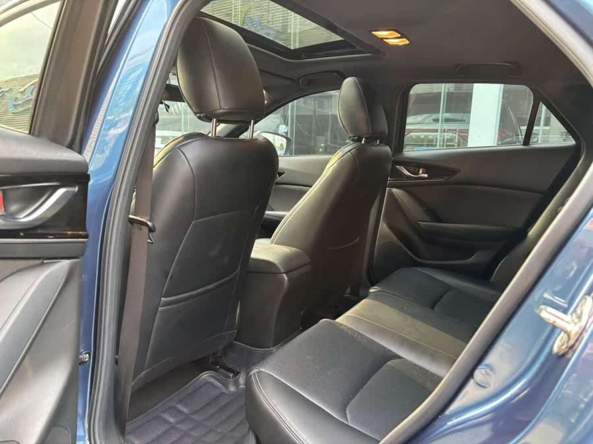 馬自達(dá) CX-4  2021款 2.0L 自動(dòng)兩驅(qū)藍(lán)天活力版圖片
