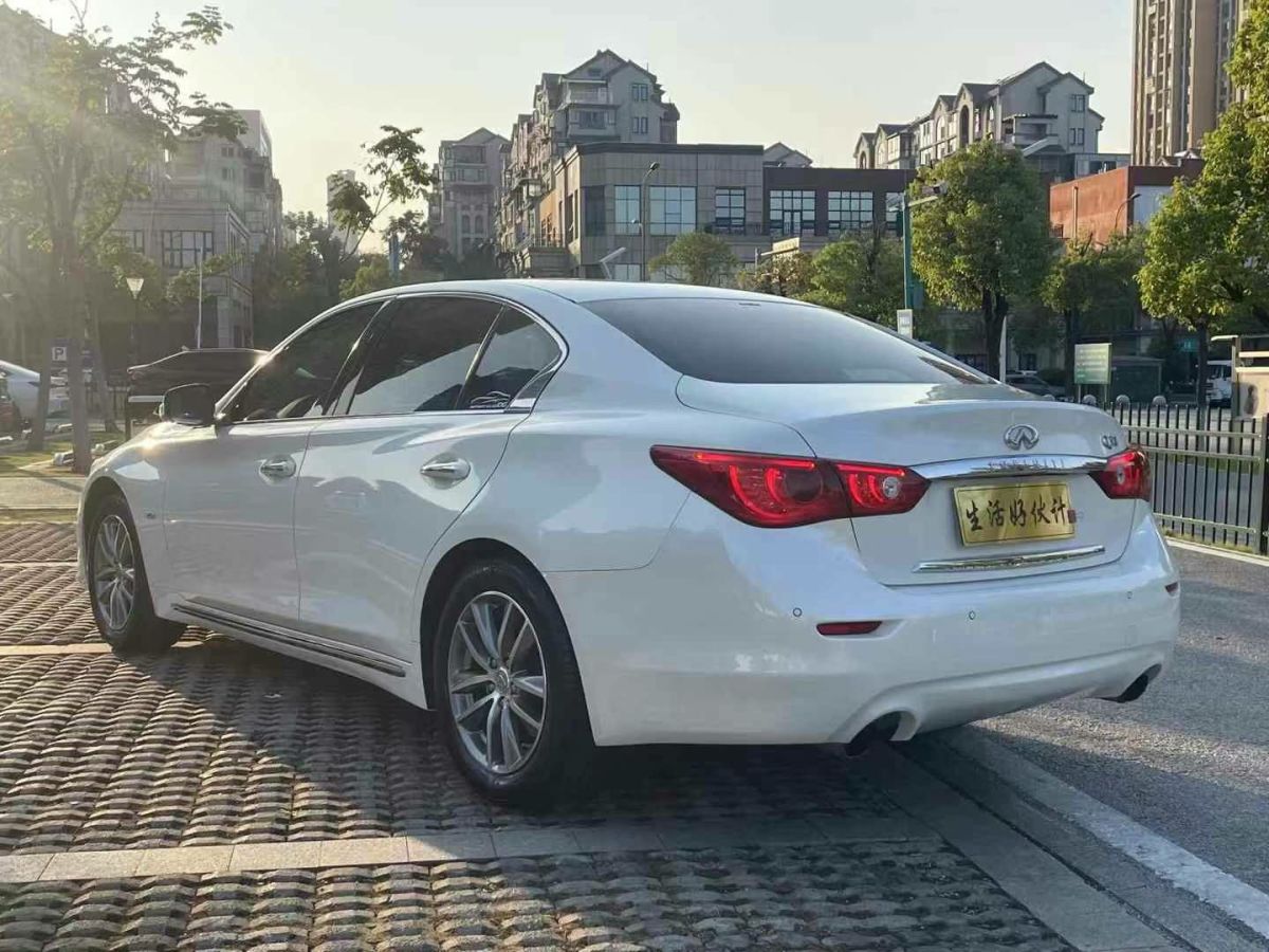 2015年1月英菲尼迪 Q50L  2015款 Q50L 2.0T 悅享版