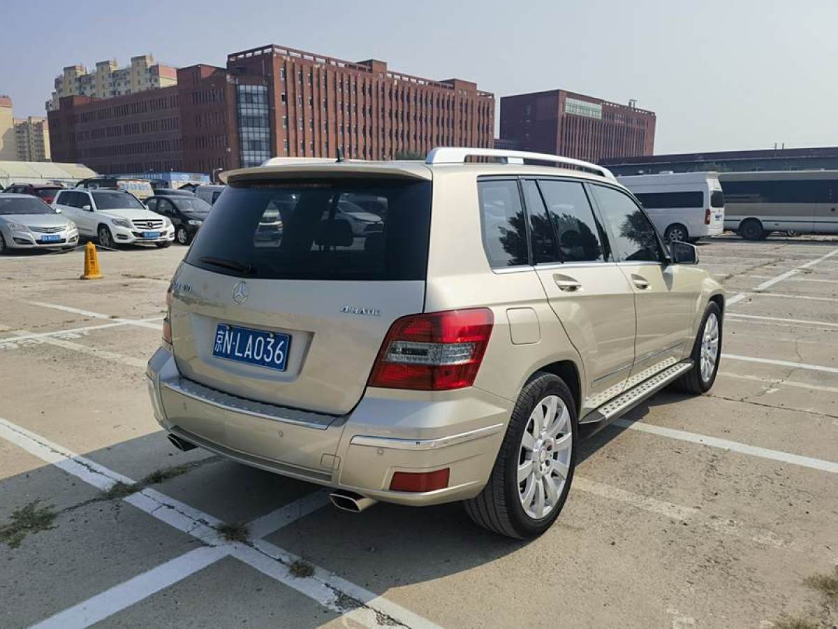 奔馳 奔馳GLK級  2011款 GLK 300 4MATIC 豪華型圖片