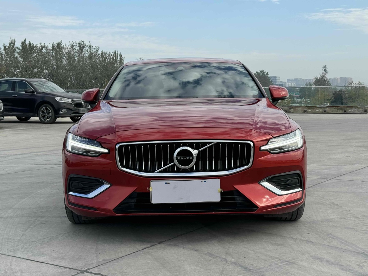 沃爾沃 S60L  2022款 B4 智遠(yuǎn)豪華版圖片