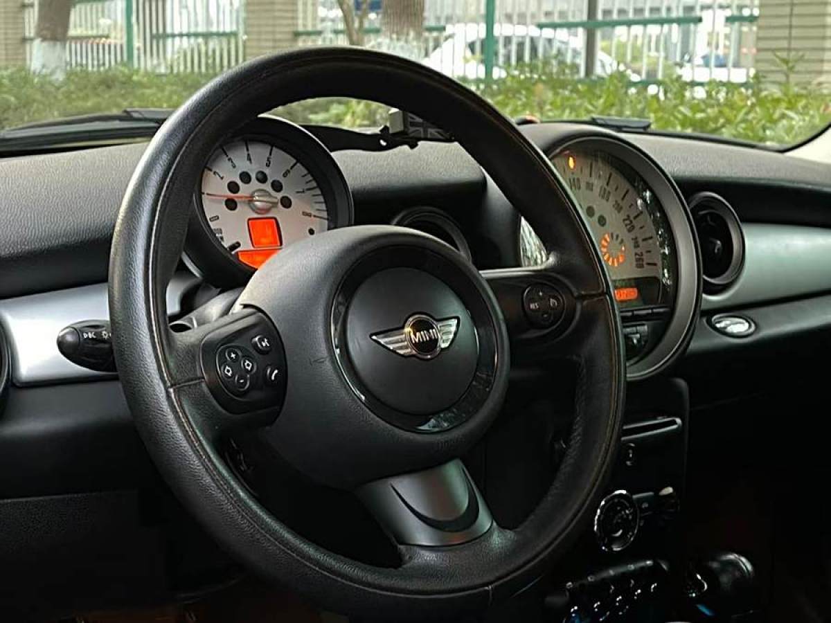 MINI CLUBMAN  2011款 1.6L COOPER Fun圖片