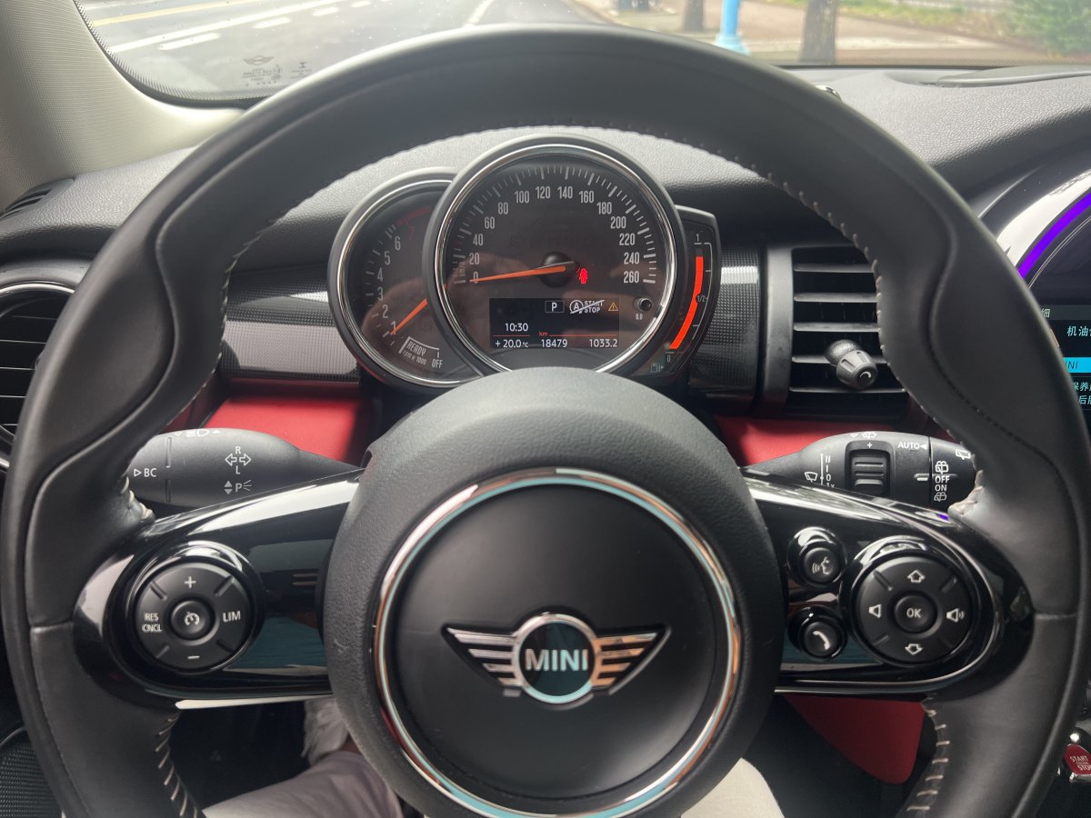 MINI COUNTRYMAN  2018款 1.5T COOPER 藝術家圖片