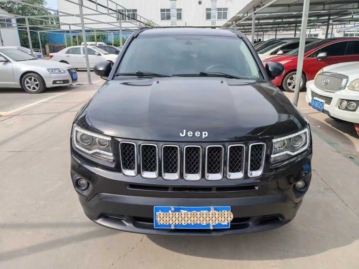 Jeep 指南者  2012款 2.4L 四驅(qū)運(yùn)動(dòng)版圖片