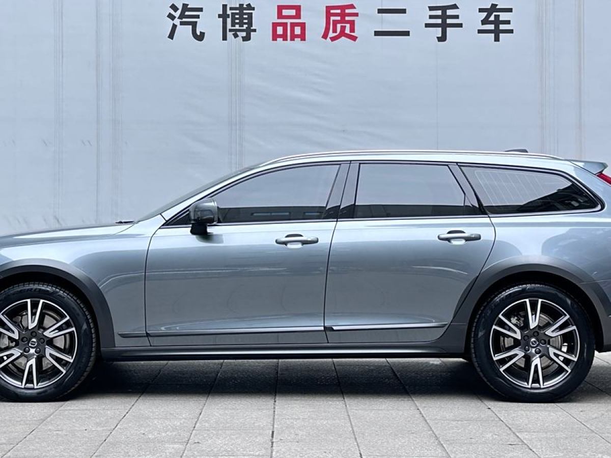 2019年11月沃爾沃 V90  2020款 Cross Country T5 AWD 智遠(yuǎn)版