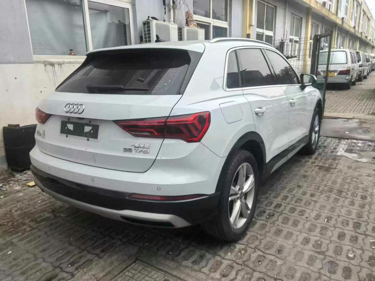 奧迪 奧迪Q3  2019款  35 TFSI 時尚動感型圖片