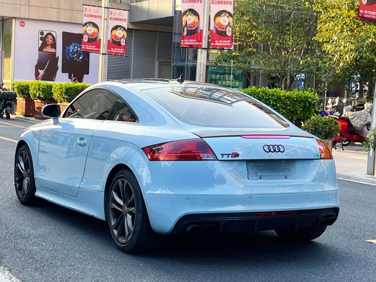 2011年7月奧迪 奧迪TT  2011款 TT Coupe 2.0TFSI