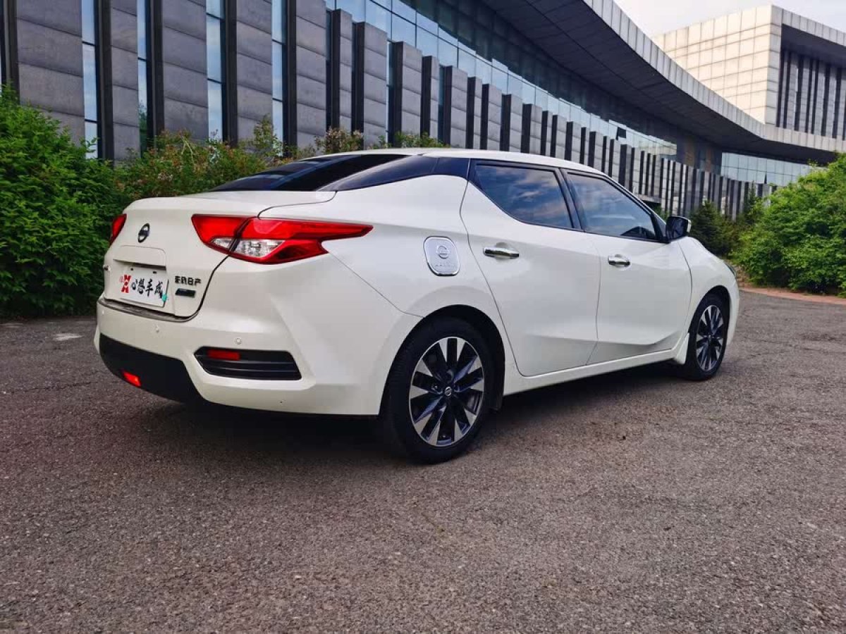 日產(chǎn) LANNIA 藍鳥  2016款 1.6L CVT智酷版圖片