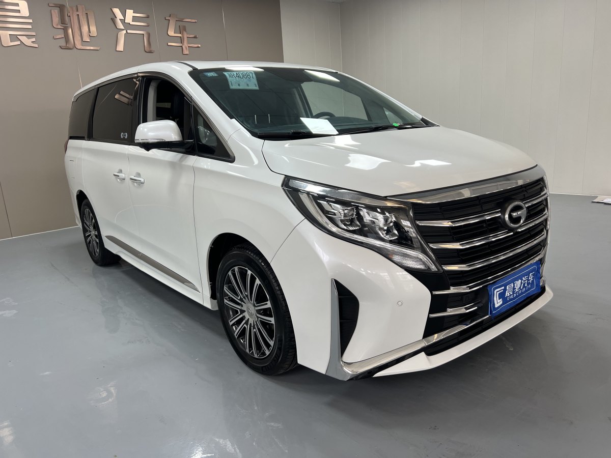 廣汽傳祺 M8  2023款 領(lǐng)秀系列 390T 至尊版圖片