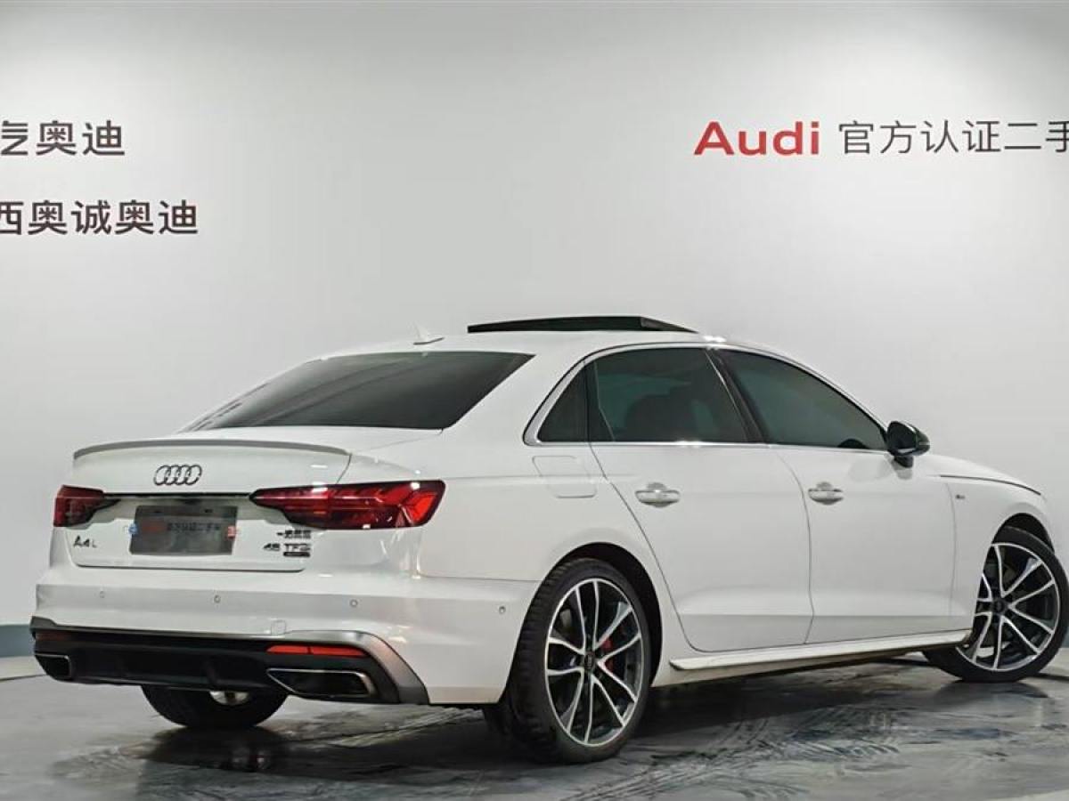 奧迪 奧迪A4L  2022款 45 TFSI quattro 臻選動感型圖片