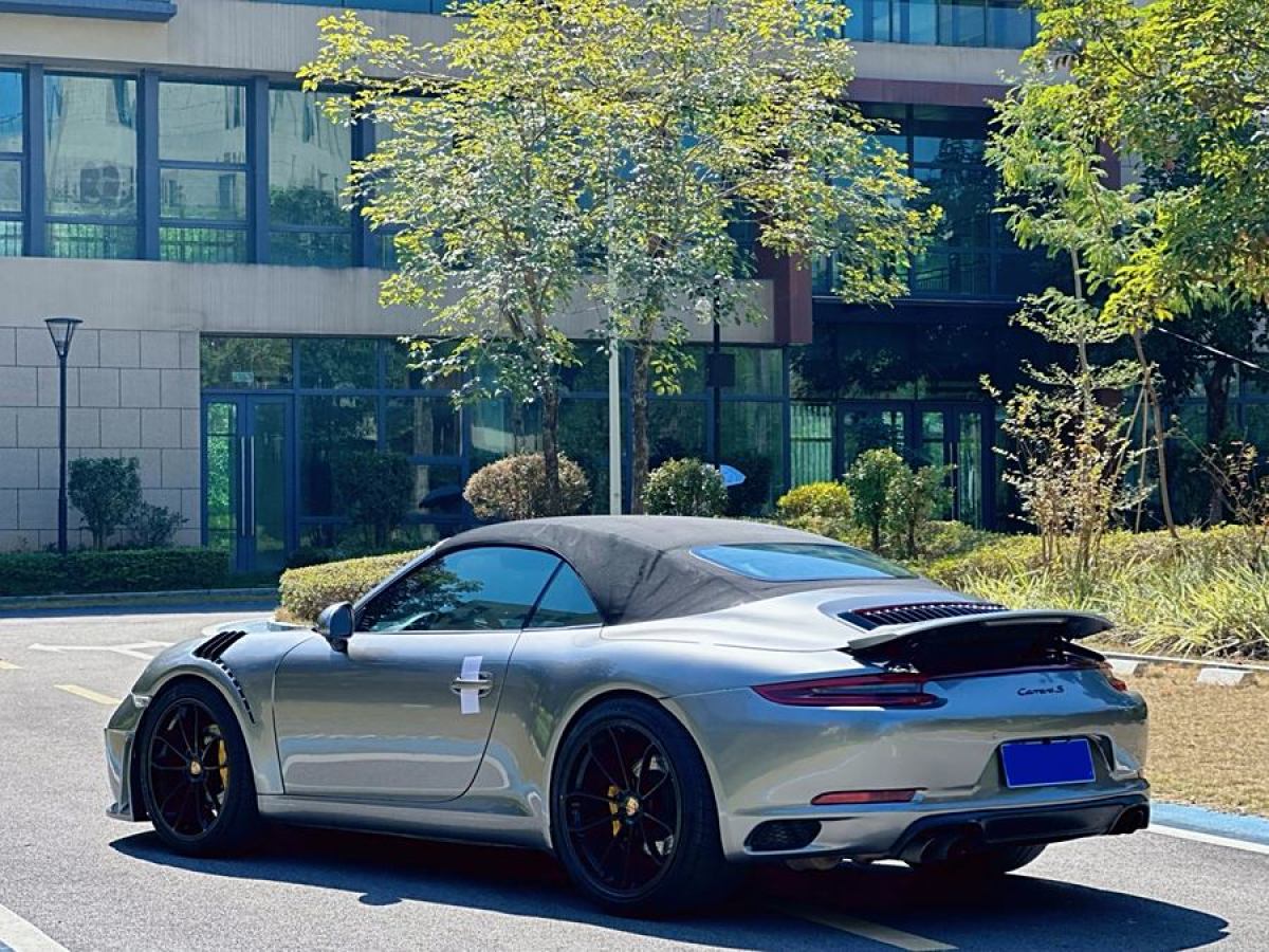 2013年5月保時(shí)捷 911  2013款 Carrera 4 Cabriolet 3.4L