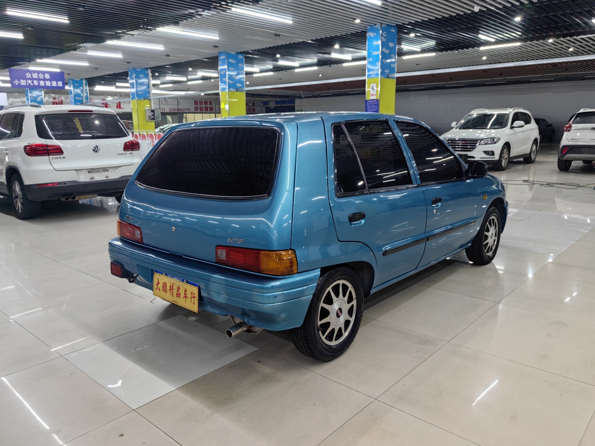 一汽 夏利  2002款 1.0L 手動圖片