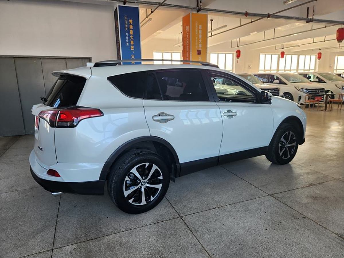 豐田 RAV4榮放  2019款 2.0L CVT兩驅(qū)先鋒版 國V圖片