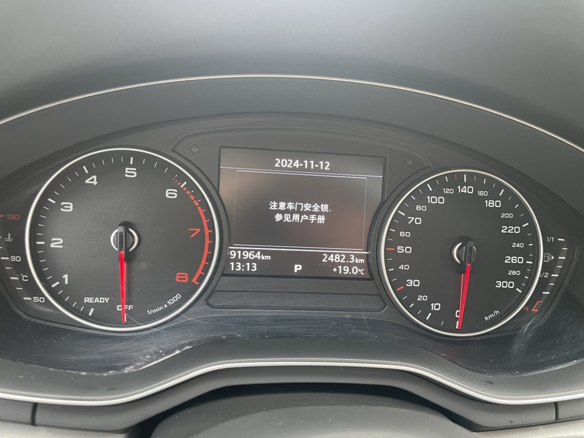 奧迪 奧迪A4L  2017款 40 TFSI 進取型圖片