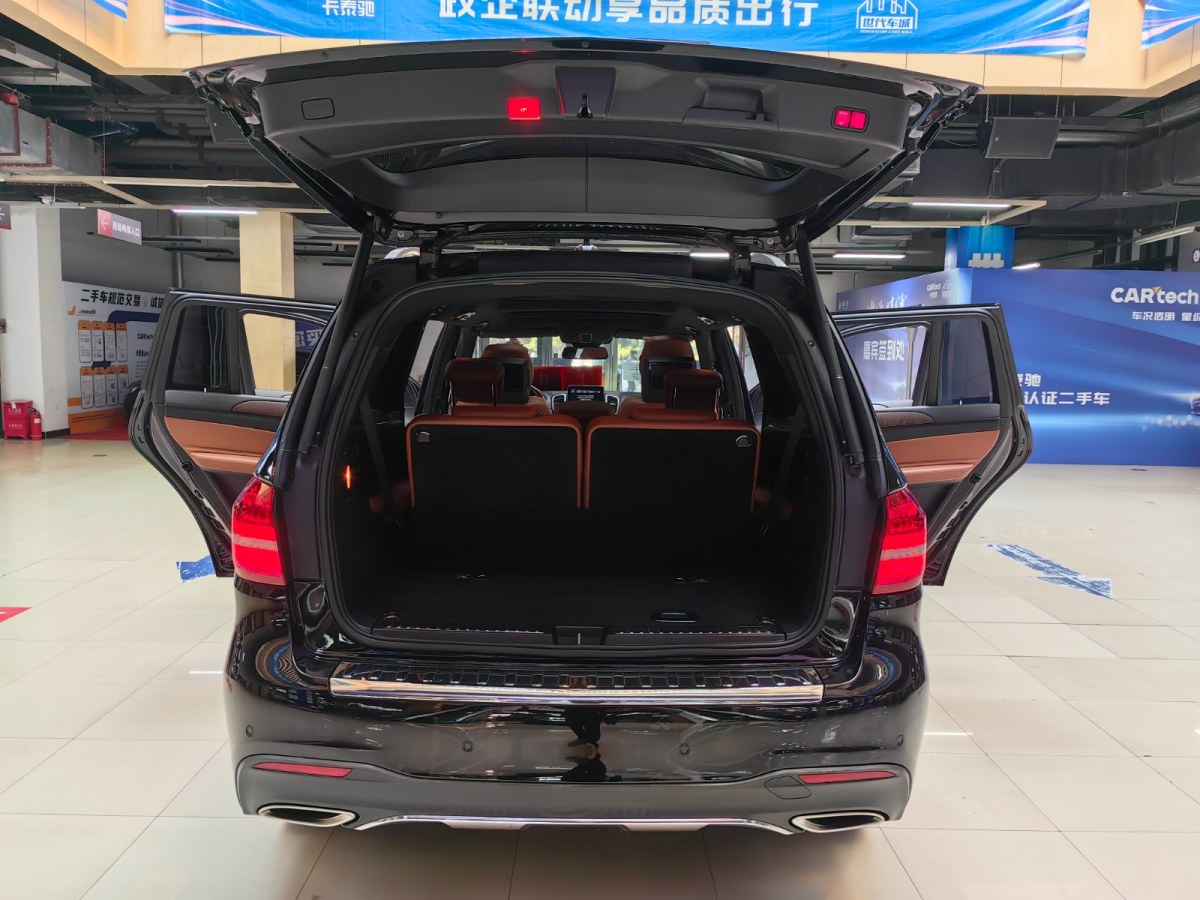 奔馳 奔馳GLS  2016款 GLS 400 4MATIC豪華型圖片