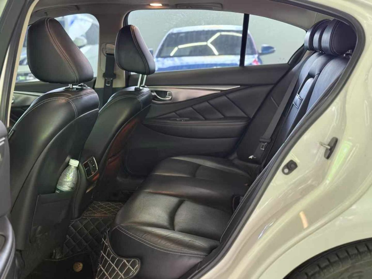 英菲尼迪 Q50L  2016款 2.0T 悅享版圖片