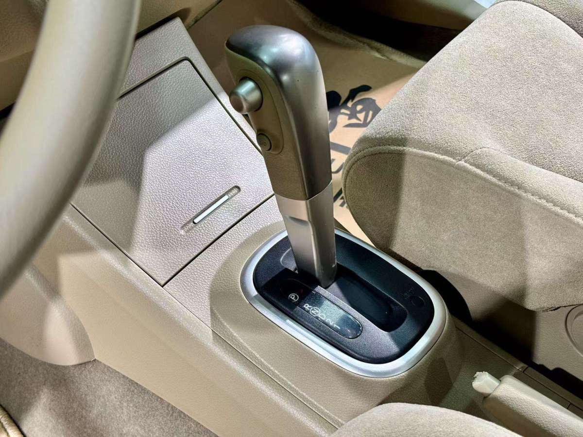 日產(chǎn) 頤達(dá)  2008款 1.6L 自動(dòng)智能型圖片