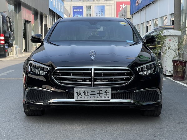 奔驰 奔驰E级  2021款 E 300 L 运动时尚型