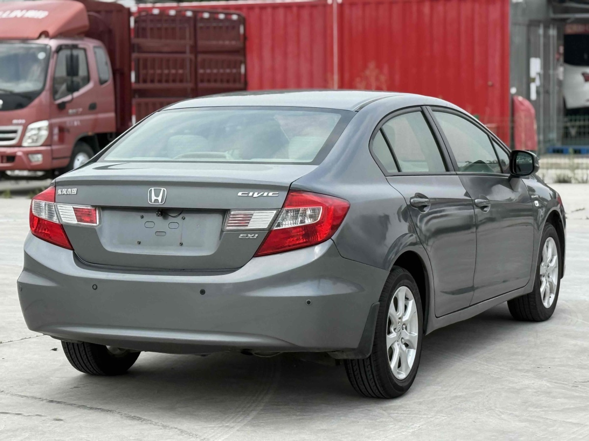 本田 思域  2012款 1.8L 自動舒適版圖片
