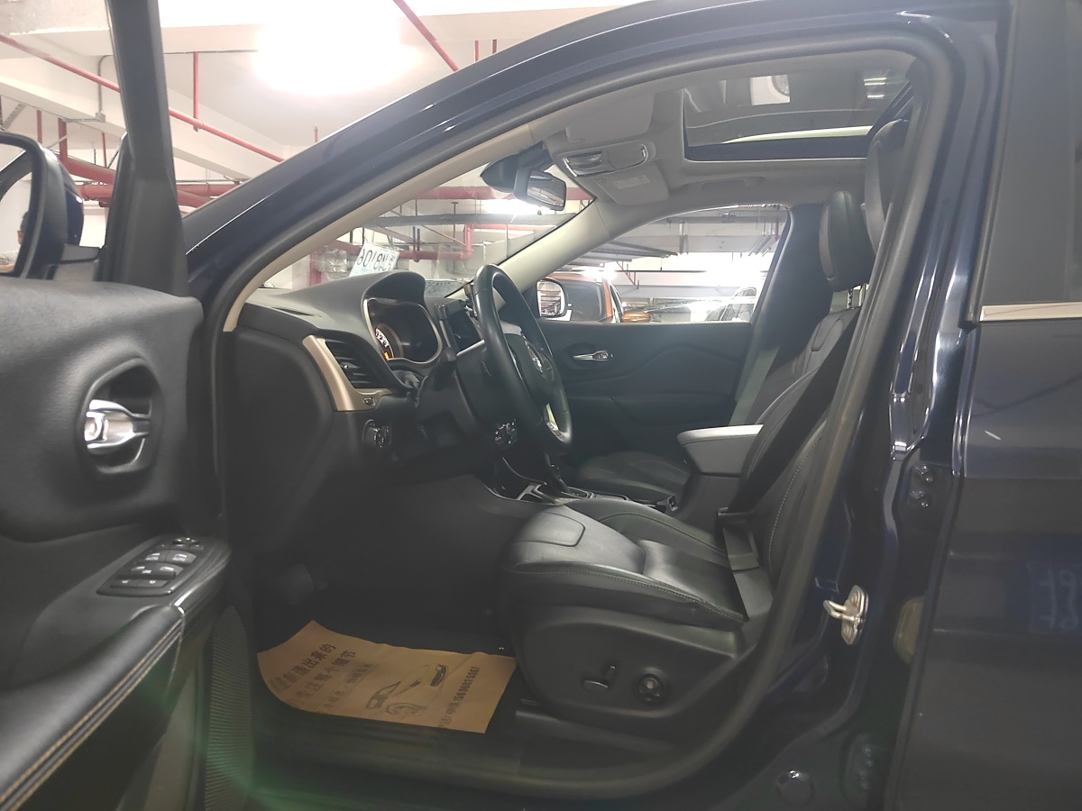 Jeep 自由光  2017款 2.4L 領先智能版圖片