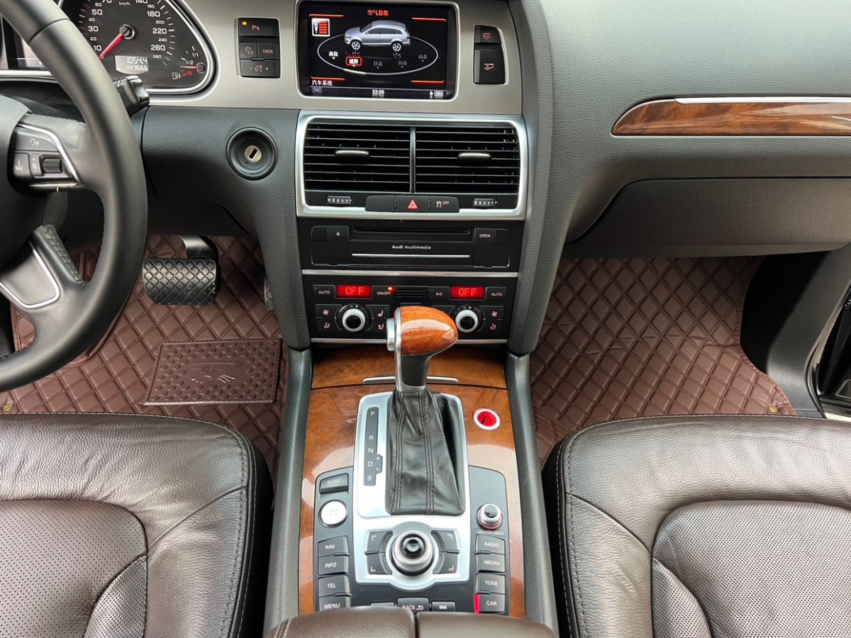 奧迪 奧迪Q7  2014款 35 TFSI 越野型圖片