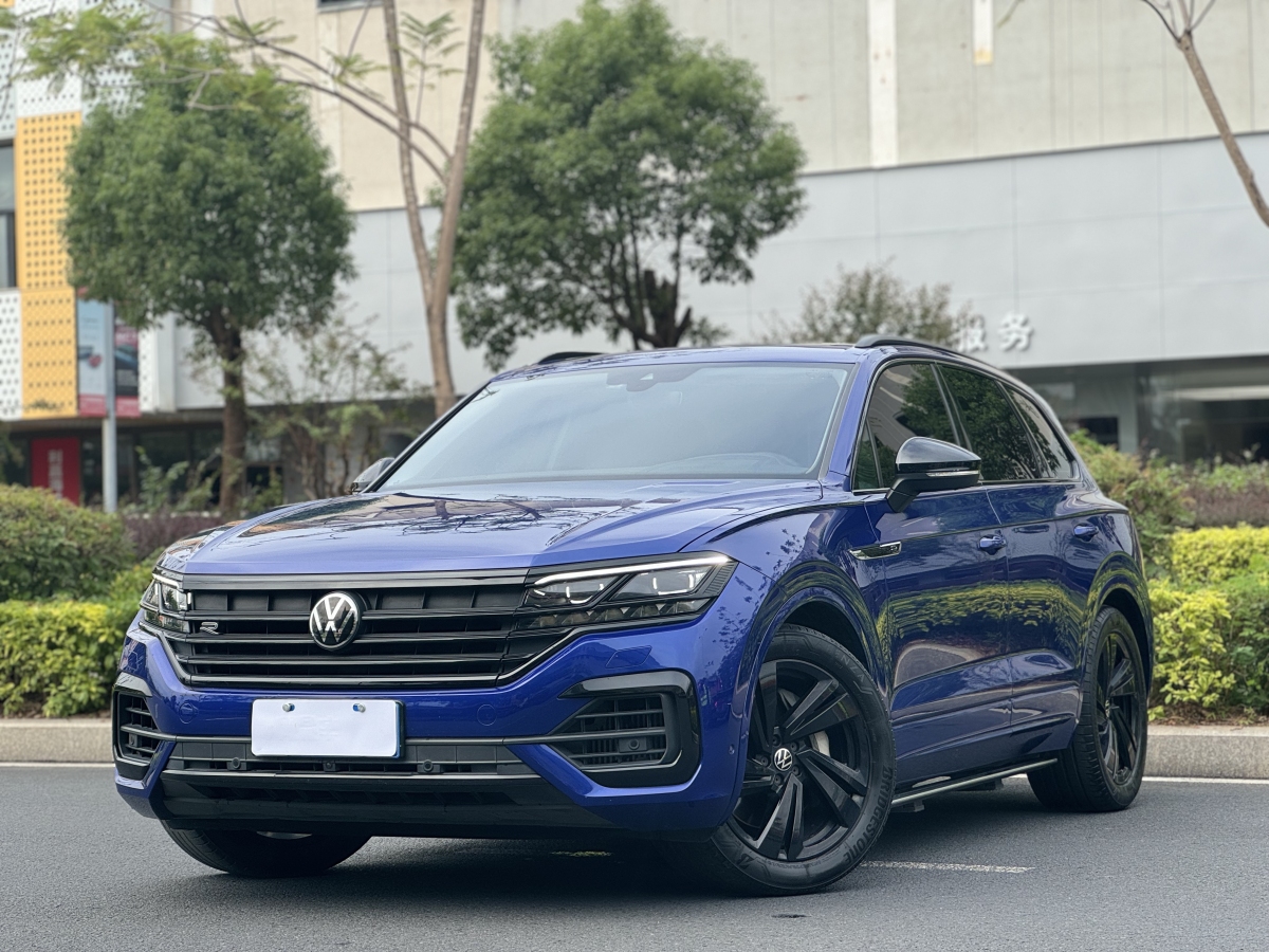 大眾 途銳  2023款 3.0TSI 銳享版 曜黑運(yùn)動(dòng)套裝圖片