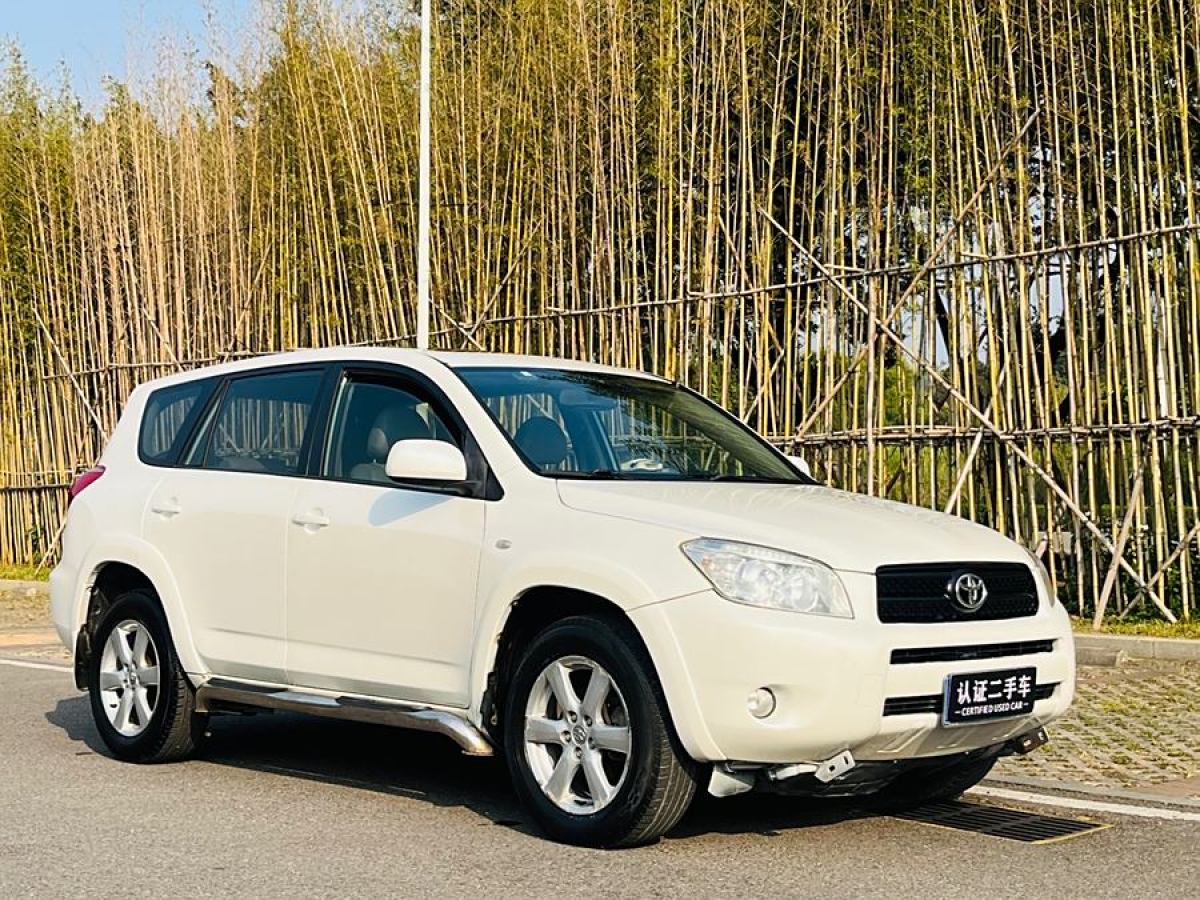 豐田 RAV4  2006款 2.4 標(biāo)準(zhǔn)型圖片