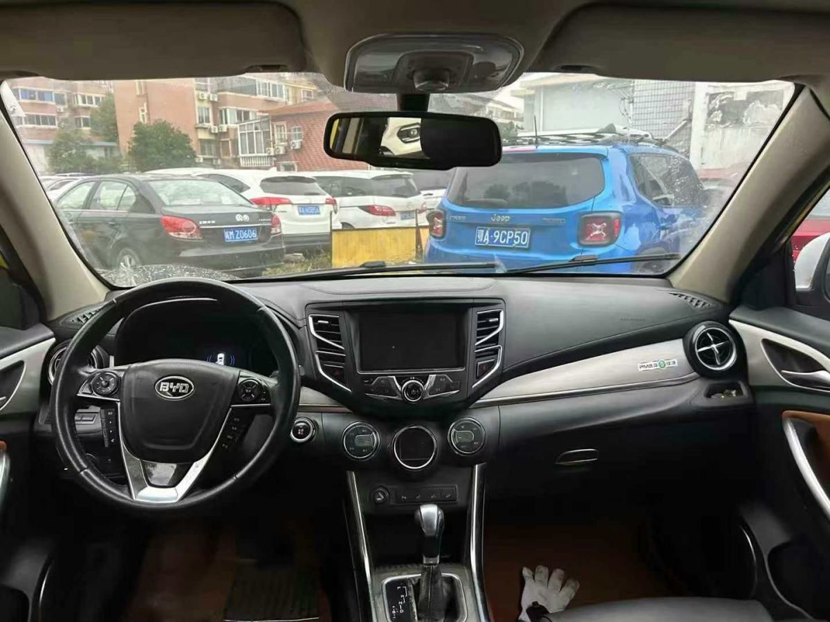 陸風(fēng) X7  2015款 2.0T 全景尊貴版圖片
