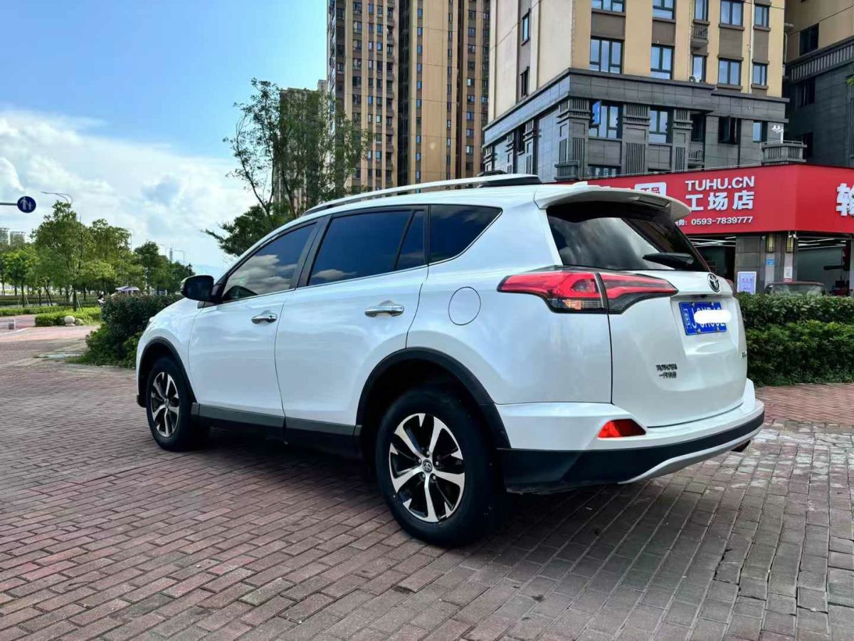 豐田 RAV4 圖片