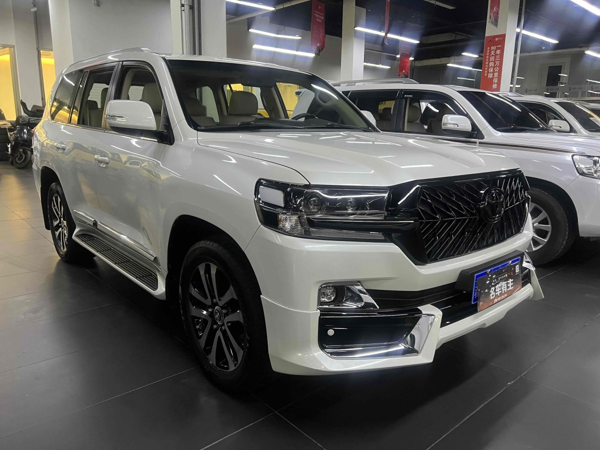 豐田 蘭德酷路澤  2018款 5.7L VX-R 12氣 底升(中東版)圖片