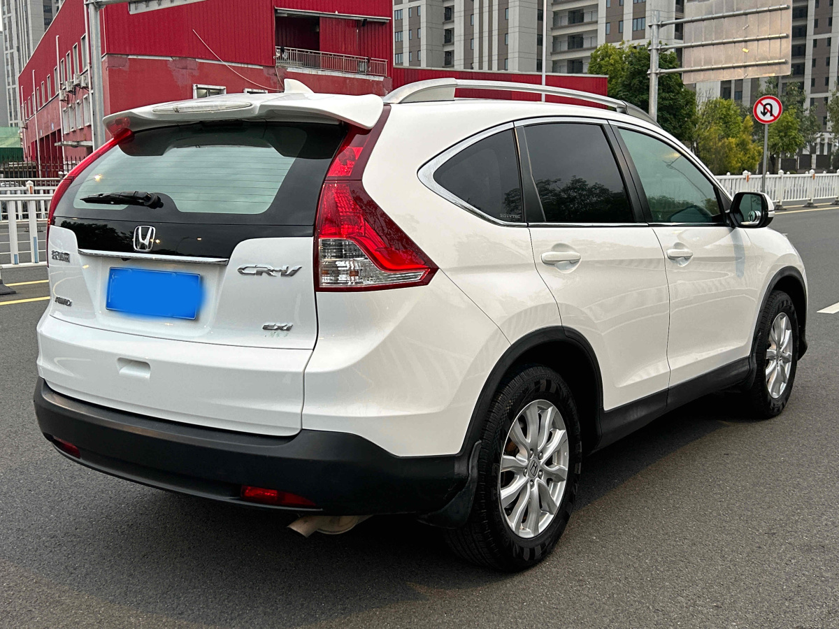 本田 CR-V  2013款 2.0L 四驅(qū)經(jīng)典版圖片