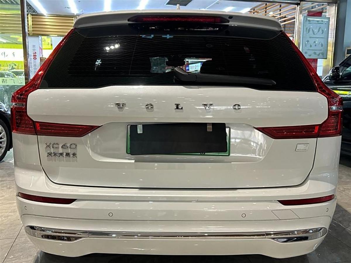 沃爾沃 XC60  2024款 B5 四驅(qū)智遠(yuǎn)豪華版圖片