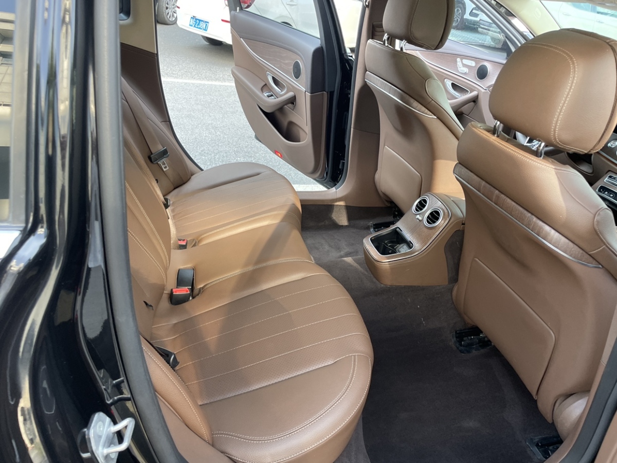 奔馳 奔馳E級(jí)  2021款 E 260 L圖片