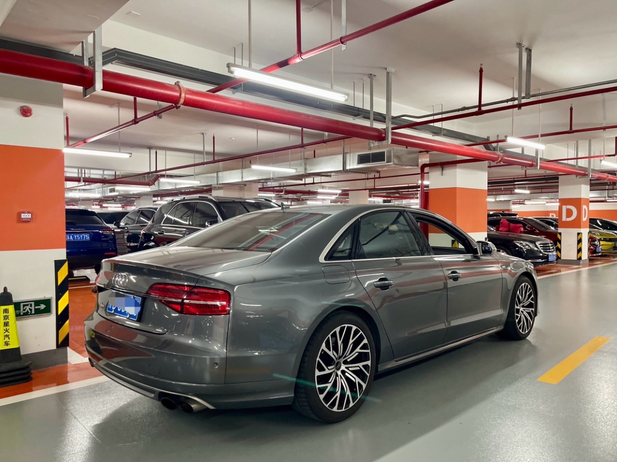 奧迪 奧迪S8  2014款 S8 4.0TFSI quattro圖片