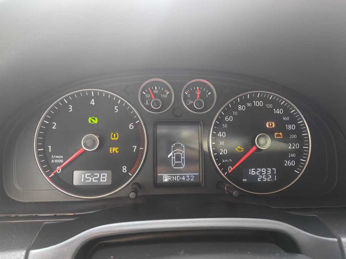 大眾 Passat領(lǐng)馭  2011款 1.8T 自動(dòng)尊品型圖片