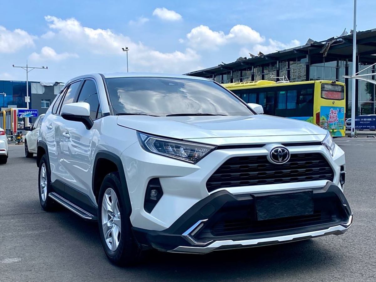 豐田 RAV4榮放  2023款 2.0L CVT兩驅(qū)都市版圖片