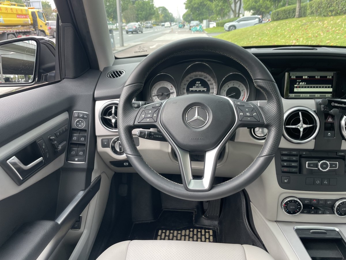 2013年12月奔馳 奔馳GLK級  2013款 GLK 300 4MATIC 時尚型