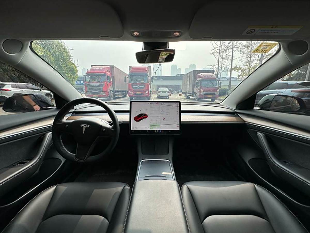 2021年3月特斯拉 Model 3  2021款 改款 標(biāo)準(zhǔn)續(xù)航后驅(qū)升級(jí)版